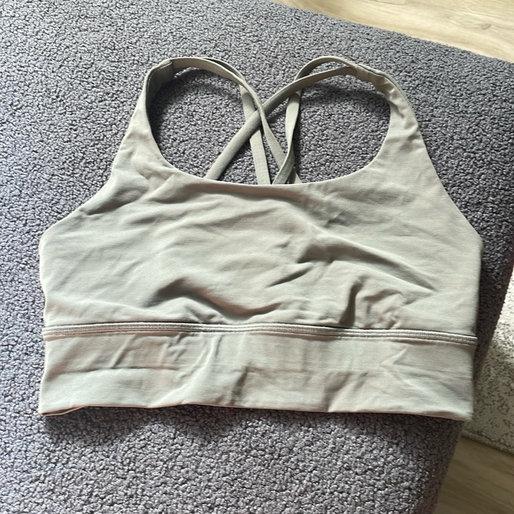 Lululemon sports bra 6 - Picture 2 of 5